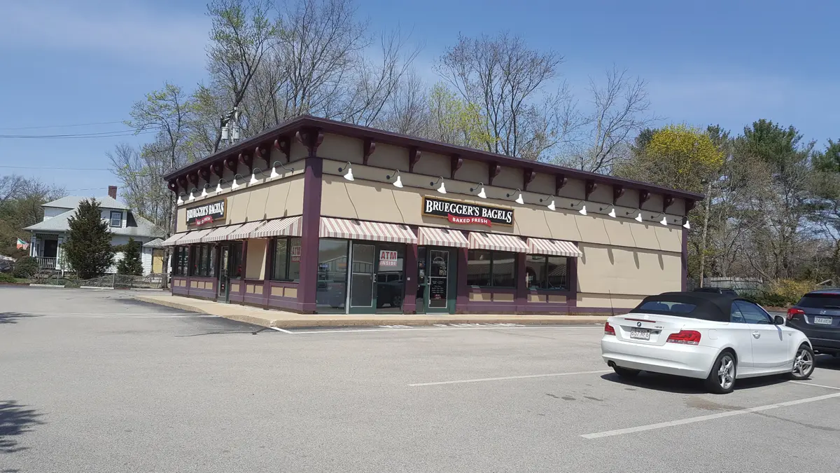 207.225 Lincoln Hingham 4